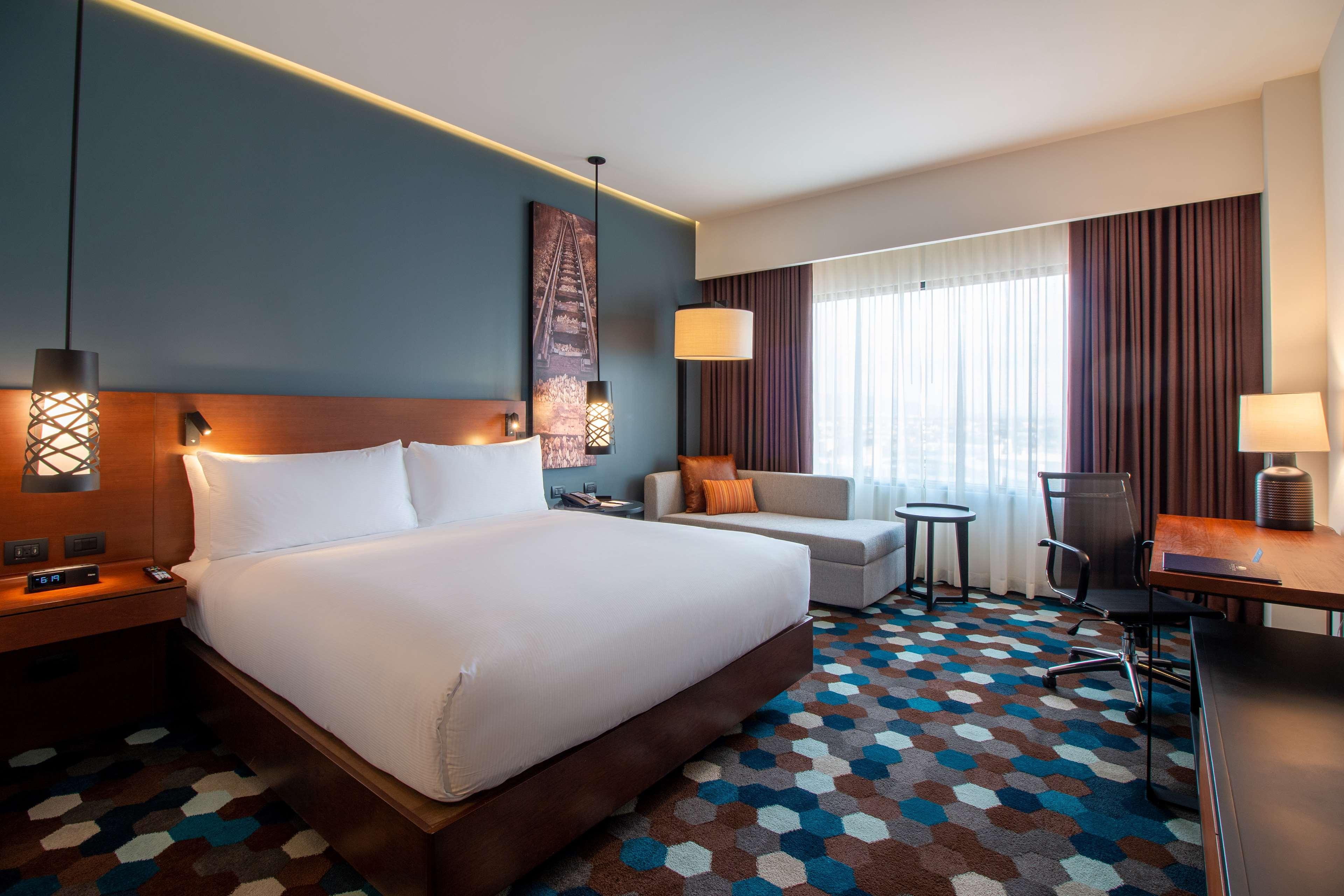 Doubletree By Hilton Celaya Celaya  Eksteriør bilde