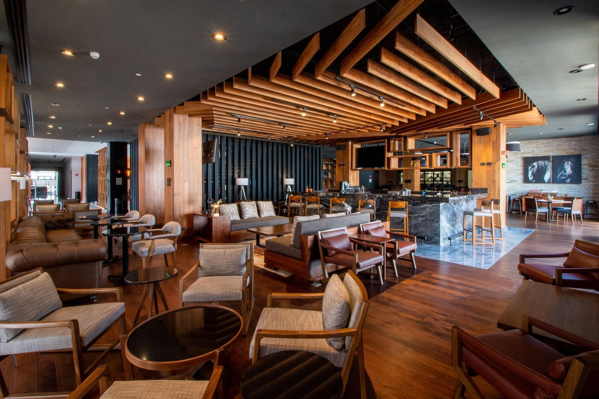 Doubletree By Hilton Celaya Celaya  Eksteriør bilde