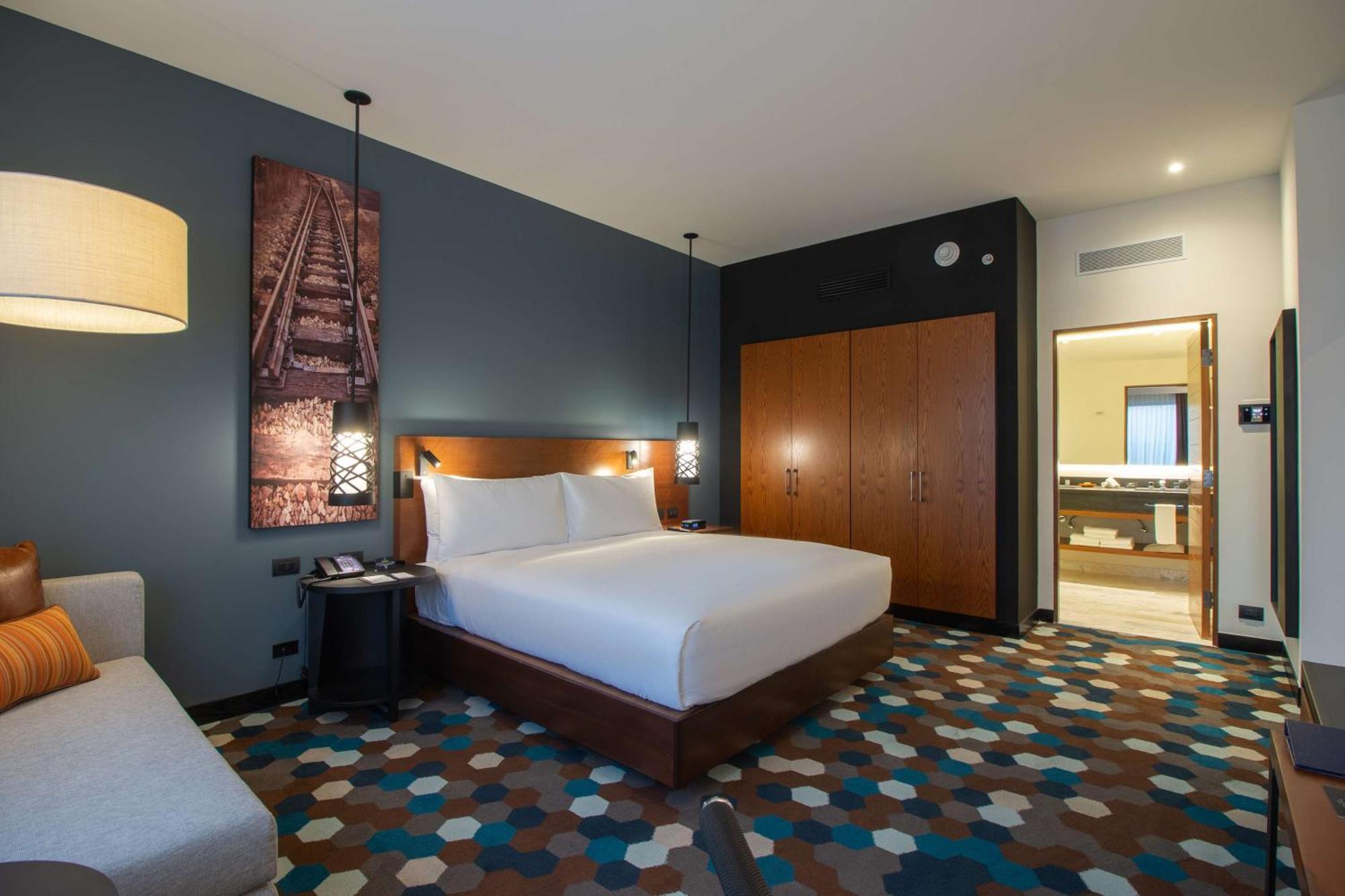 Doubletree By Hilton Celaya Celaya  Eksteriør bilde